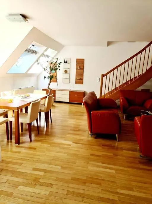 Luxury 4 Bedroom Roof Apt With 3 Balconies & View Vienna Apartment