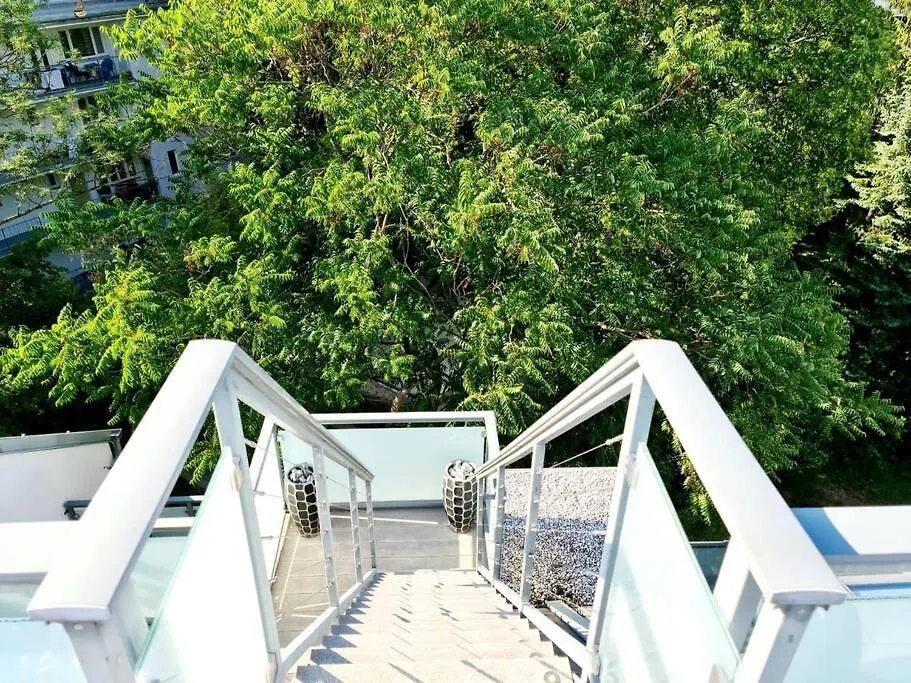 Luxury 4 Bedroom Roof Apt With 3 Balconies & View Vienna Austria