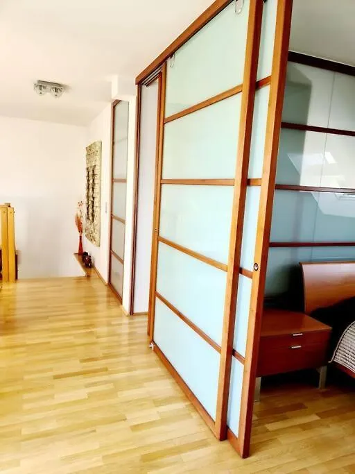 Luxury 4 Bedroom Roof Apt With 3 Balconies & View Vienna Austria