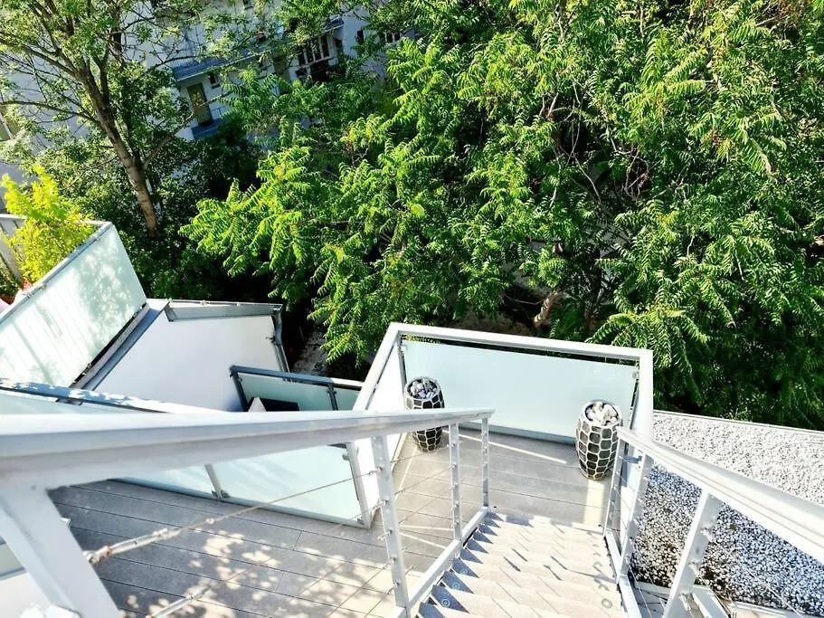 Luxury 4 Bedroom Roof Apt With 3 Balconies & View Vienna Apartment