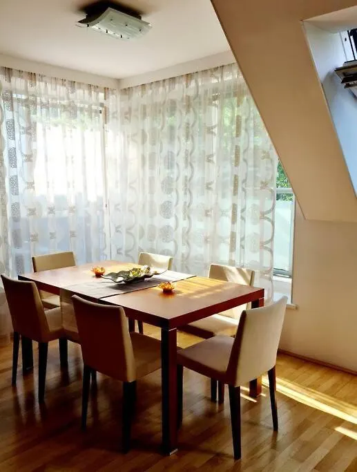 Luxury 4 Bedroom Roof Apt With 3 Balconies & View Vienna 0*,
