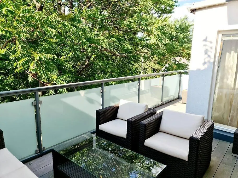 Apartment Luxury 4 Bedroom Roof Apt With 3 Balconies & View Vienna